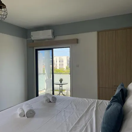 Aparthotel 1Br Apartment W Double Bed Room 2